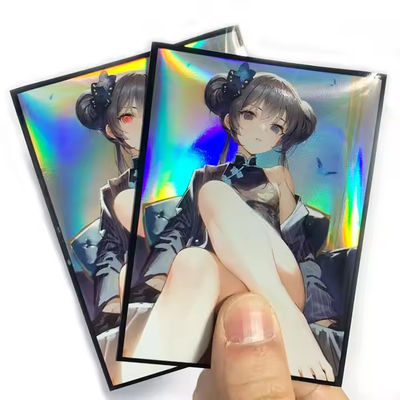 Holographic 61x91mm Deck Protectors Custom Mtg Card Sleeves สําหรับ MTG TCG Yugioh งานศิลปะที่พิมพ์